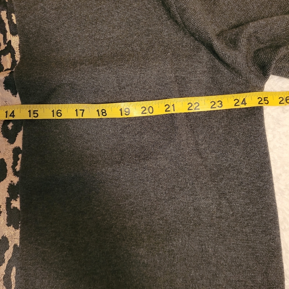 NWOT Chico's Long Cardigan Gray With Animal Print On Back Size  Large - Picture 9 of 12